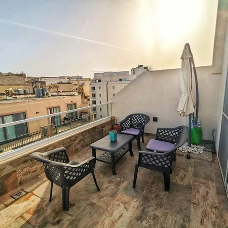 Modern 3 Bedroom Penthouse With Rooftop Views Ta Xbiex