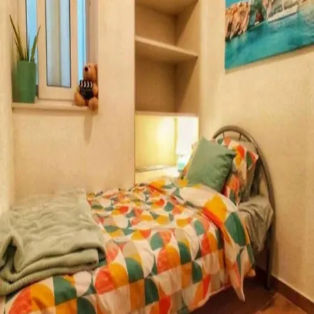 Apartment Modern 3 Bedroom Penthouse With Rooftop Views